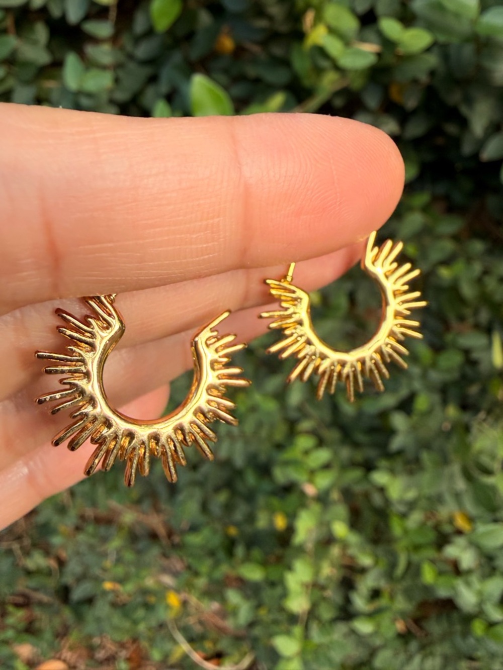 18K Gold Plated Stainless Steel Sunburst Hoop Earrings - Picture 4 of 5